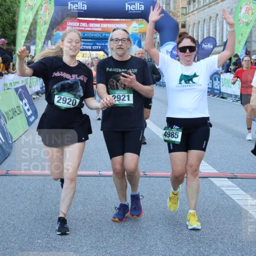 01.09.2024 - BARMER Alsterlauf Strokosch-Dieckow http://msf.ph/oto/6889883 01.09.2024 10:00:39 Ziel 2330, 2419, 2612, 2920, 2921, 3078, 3541, 3725, 3834, 3836, 4152, 4263, 4739, 4744, 4985, 8007, 8054, 8086, 8088, 8287 meine-sportfotos.de