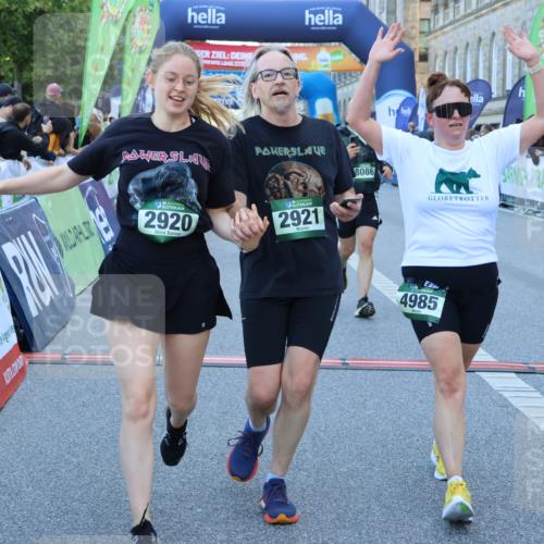 01.09.2024 - BARMER Alsterlauf Strokosch-Dieckow http://msf.ph/oto/6889884 01.09.2024 10:00:39 Ziel 2330, 2419, 2612, 2920, 2921, 3078, 3541, 3725, 3834, 3836, 4152, 4263, 4739, 4744, 4985, 8007, 8054, 8086, 8088, 8287 meine-sportfotos.de