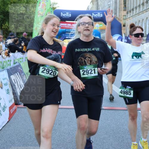 01.09.2024 - BARMER Alsterlauf Strokosch-Dieckow http://msf.ph/oto/6889887 01.09.2024 10:00:40 Ziel 2330, 2419, 2612, 2652, 2920, 2921, 3078, 3541, 3725, 3834, 3836, 4263, 4739, 4744, 4985, 8007, 8054, 8086, 8088, 8287 meine-sportfotos.de