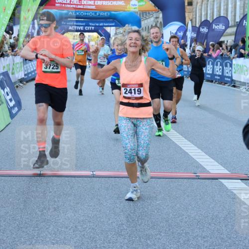 01.09.2024 - BARMER Alsterlauf Strokosch-Dieckow http://msf.ph/oto/6889893 01.09.2024 10:00:42 Ziel 2330, 2419, 2612, 2652, 3078, 3541, 3725, 3834, 3836, 4263, 4553, 4739, 4744, 8007, 8044, 8046, 8054, 8086, 8088, 8338 meine-sportfotos.de