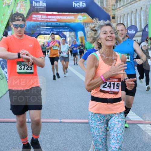 01.09.2024 - BARMER Alsterlauf Strokosch-Dieckow http://msf.ph/oto/6889898 01.09.2024 10:00:43 Ziel 2330, 2419, 2612, 2652, 3278, 3541, 3725, 3834, 3836, 4553, 4663, 4739, 4744, 8007, 8044, 8046, 8054, 8086, 8088, 8338 meine-sportfotos.de