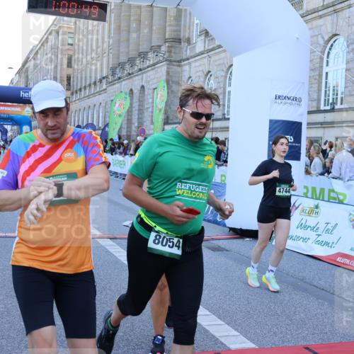 01.09.2024 - BARMER Alsterlauf Strokosch-Dieckow http://msf.ph/oto/6889904 01.09.2024 10:00:47 Ziel 2330, 2612, 2652, 2901, 3278, 3630, 4537, 4553, 4663, 4739, 4744, 5106, 5107, 8007, 8044, 8046, 8054, 8338 meine-sportfotos.de