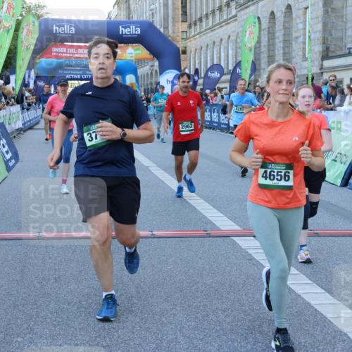 01.09.2024 - BARMER Alsterlauf Strokosch-Dieckow http://msf.ph/oto/6889909 01.09.2024 10:03:34 Ziel 2267, 2343, 2615, 2681, 2703, 2716, 2774, 2917, 2961, 2962, 3061, 3063, 3242, 3389, 3678, 3723, 3839, 3930, 4039, 4656, 4961, 5121, 5190, 8041, 8282 meine-sportfotos.de