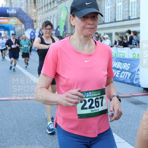 01.09.2024 - BARMER Alsterlauf Strokosch-Dieckow http://msf.ph/oto/6889918 01.09.2024 10:03:37 Ziel 2267, 2343, 2615, 2681, 2703, 2774, 2917, 2961, 2962, 3061, 3063, 3242, 3678, 3839, 3930, 4039, 4961, 5121, 5190, 8041, 8282, 8356 meine-sportfotos.de