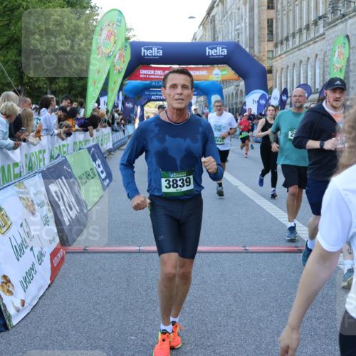 01.09.2024 - BARMER Alsterlauf Strokosch-Dieckow http://msf.ph/oto/6889922 01.09.2024 10:03:40 Ziel 2343, 2615, 2703, 2917, 2961, 3061, 3063, 3420, 3421, 3678, 3839, 3930, 4208, 4961, 5121, 5166, 5190, 8041, 8246, 8356 meine-sportfotos.de