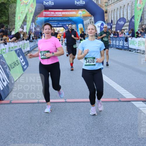 01.09.2024 - BARMER Alsterlauf Strokosch-Dieckow http://msf.ph/oto/6889933 01.09.2024 10:03:50 Ziel 2583, 2607, 3420, 3421, 3778, 4208, 4288, 4427, 4741, 4986, 5166, 5187, 8028, 8246 meine-sportfotos.de