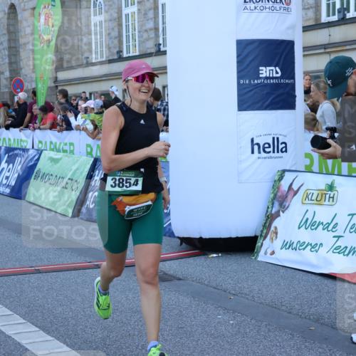 01.09.2024 - BARMER Alsterlauf Strokosch-Dieckow http://msf.ph/oto/6889946 01.09.2024 10:01:05 Ziel 2366, 2911, 3137, 3272, 3328, 3661, 3854, 3956, 4576, 4602, 4612, 4788, 5028, 8195 meine-sportfotos.de