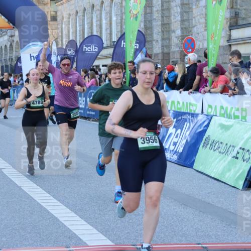 01.09.2024 - BARMER Alsterlauf Strokosch-Dieckow http://msf.ph/oto/6889952 01.09.2024 10:01:10 Ziel 2315, 2366, 2486, 2911, 2973, 3137, 3328, 3661, 3956, 4576, 4602, 4788, 5028, 8195, 8245, 8302 meine-sportfotos.de