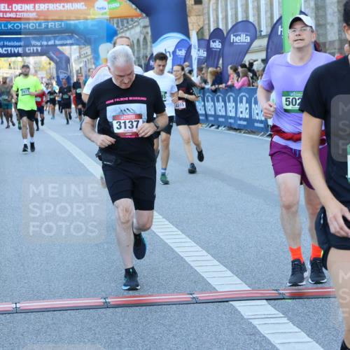 01.09.2024 - BARMER Alsterlauf Strokosch-Dieckow http://msf.ph/oto/6889970 01.09.2024 10:01:15 Ziel 2040, 2315, 2486, 2935, 2973, 3137, 3328, 3329, 3661, 4191, 4192, 4576, 4602, 4788, 5028, 5224, 5225, 8073, 8245, 8302, 8363 meine-sportfotos.de