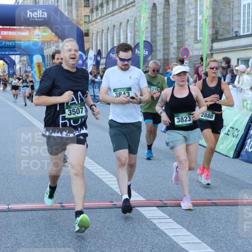 01.09.2024 - BARMER Alsterlauf Strokosch-Dieckow http://msf.ph/oto/6889971 01.09.2024 10:04:07 Ziel 2735, 2737, 2778, 2880, 3279, 3297, 3507, 3631, 3632, 3635, 3823, 3843, 4033, 4248, 4295, 4726, 5234, 8066, 8126 meine-sportfotos.de