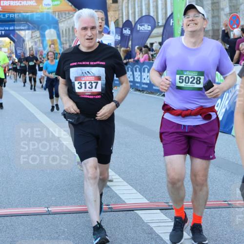 01.09.2024 - BARMER Alsterlauf Strokosch-Dieckow http://msf.ph/oto/6889974 01.09.2024 10:01:15 Ziel 2040, 2315, 2486, 2935, 2973, 3137, 3328, 3329, 3661, 4191, 4192, 4576, 4602, 4788, 5028, 5224, 5225, 8073, 8245, 8302, 8363 meine-sportfotos.de