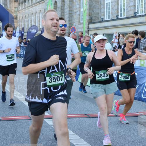 01.09.2024 - BARMER Alsterlauf Strokosch-Dieckow http://msf.ph/oto/6889975 01.09.2024 10:04:08 Ziel 2735, 2737, 2778, 2880, 3279, 3297, 3507, 3631, 3632, 3635, 3823, 3843, 4033, 4295, 4726, 5234, 8066, 8126 meine-sportfotos.de