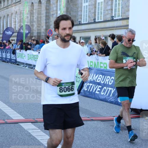 01.09.2024 - BARMER Alsterlauf Strokosch-Dieckow http://msf.ph/oto/6889982 01.09.2024 10:04:09 Ziel 2714, 2778, 2880, 3279, 3297, 3507, 3631, 3632, 3635, 3823, 3843, 4033, 4295, 4726, 8066, 8126 meine-sportfotos.de