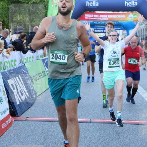 01.09.2024 - BARMER Alsterlauf Strokosch-Dieckow http://msf.ph/oto/6889987 01.09.2024 10:01:24 Ziel 2004, 2040, 2250, 2935, 3018, 3170, 3171, 3327, 3329, 3957, 3968, 4191, 4192, 4354, 4466, 4559, 4583, 4695, 5224, 5225, 8073, 8363 meine-sportfotos.de