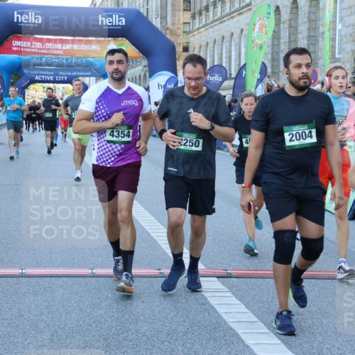 01.09.2024 - BARMER Alsterlauf Strokosch-Dieckow http://msf.ph/oto/6889995 01.09.2024 10:01:28 Ziel 2004, 2114, 2243, 2250, 2513, 3018, 3170, 3171, 3204, 3327, 3957, 3968, 4191, 4192, 4354, 4466, 4559, 4583, 4695, 5261, 5264 meine-sportfotos.de