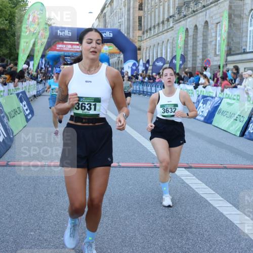 01.09.2024 - BARMER Alsterlauf Strokosch-Dieckow http://msf.ph/oto/6890003 01.09.2024 10:04:19 Ziel 2008, 2714, 3052, 3631, 3632, 3887, 3889, 4033, 4082, 4806, 4807, 4851, 5025 meine-sportfotos.de