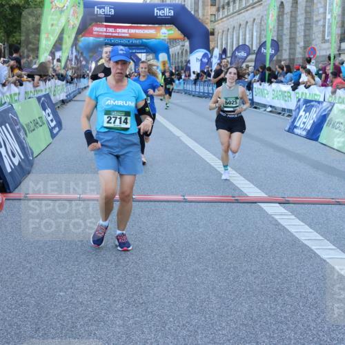 01.09.2024 - BARMER Alsterlauf Strokosch-Dieckow http://msf.ph/oto/6890005 01.09.2024 10:04:21 Ziel 2008, 2692, 2714, 3052, 3732, 3887, 3889, 4082, 4506, 4806, 4807, 4851, 5025, 8365 meine-sportfotos.de