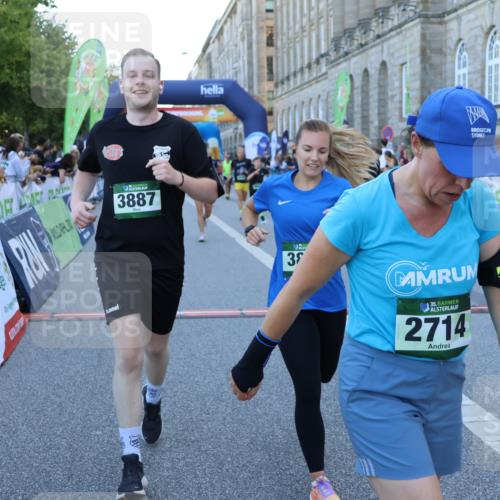 01.09.2024 - BARMER Alsterlauf Strokosch-Dieckow http://msf.ph/oto/6890011 01.09.2024 10:04:23 Ziel 2008, 2692, 3052, 3732, 3887, 3889, 4082, 4506, 4806, 4807, 4851, 5025, 8365 meine-sportfotos.de