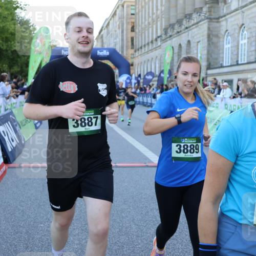 01.09.2024 - BARMER Alsterlauf Strokosch-Dieckow http://msf.ph/oto/6890014 01.09.2024 10:04:23 Ziel 2008, 2692, 3052, 3732, 3887, 3889, 4082, 4506, 4806, 4807, 4851, 5025, 8365 meine-sportfotos.de