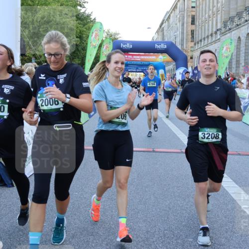 01.09.2024 - BARMER Alsterlauf Strokosch-Dieckow http://msf.ph/oto/6890015 01.09.2024 10:01:42 Ziel 2006, 2122, 2152, 2357, 2890, 2891, 3057, 3058, 3102, 3142, 3208, 3209, 3472, 3590, 3702, 4182, 4647, 4745, 4766, 4923, 5141 meine-sportfotos.de