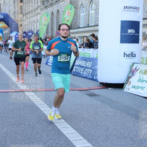 01.09.2024 - BARMER Alsterlauf Strokosch-Dieckow http://msf.ph/oto/6890027 01.09.2024 10:01:48 Ziel 2122, 2152, 2208, 2356, 2357, 2762, 2763, 2784, 3058, 3093, 3102, 3123, 3537, 3702, 4182, 4311, 4500, 4628, 4647, 4745, 4923, 5141, 5207 meine-sportfotos.de