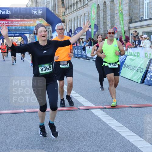 01.09.2024 - BARMER Alsterlauf Strokosch-Dieckow http://msf.ph/oto/6890035 01.09.2024 10:04:30 Ziel 2692, 3113, 3194, 3449, 3509, 3581, 3582, 3623, 3732, 4164, 4213, 4506, 4627, 4814, 4851, 8365 meine-sportfotos.de