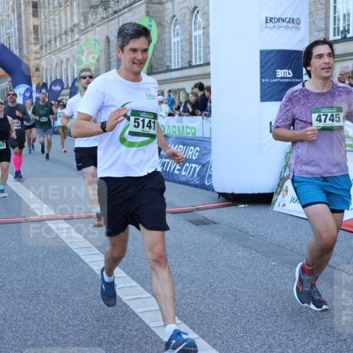 01.09.2024 - BARMER Alsterlauf Strokosch-Dieckow http://msf.ph/oto/6890044 01.09.2024 10:01:53 Ziel 2122, 2208, 2356, 2762, 2763, 2784, 3093, 3123, 3537, 3658, 3702, 4024, 4140, 4158, 4311, 4404, 4500, 4619, 4628, 4745, 4827, 4923, 5141, 5207 meine-sportfotos.de