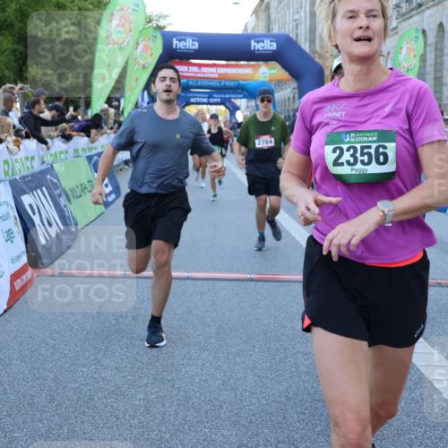 01.09.2024 - BARMER Alsterlauf Strokosch-Dieckow http://msf.ph/oto/6890052 01.09.2024 10:01:57 Ziel 2208, 2356, 2677, 2762, 2763, 2784, 3093, 3123, 3203, 3521, 3537, 3650, 3658, 3746, 3862, 4024, 4086, 4140, 4158, 4311, 4404, 4500, 4619, 4628, 4827, 5254, 8063 meine-sportfotos.de