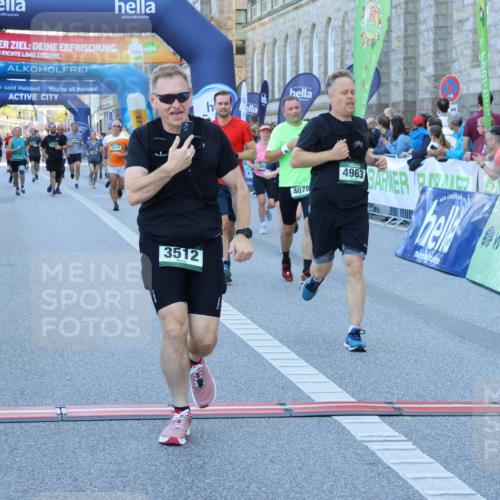 01.09.2024 - BARMER Alsterlauf Strokosch-Dieckow http://msf.ph/oto/6890077 01.09.2024 10:04:49 Ziel 2066, 2539, 2693, 3032, 3368, 3512, 3513, 3680, 3760, 3804, 3874, 3880, 3960, 4054, 4078, 4480, 4706, 4721, 4804, 4963, 5020, 5285 meine-sportfotos.de