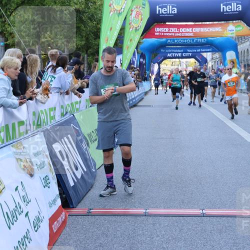 01.09.2024 - BARMER Alsterlauf Strokosch-Dieckow http://msf.ph/oto/6890081 01.09.2024 10:04:50 Ziel 2066, 2539, 2693, 3032, 3368, 3512, 3513, 3680, 3753, 3760, 3804, 3874, 3880, 3960, 4054, 4078, 4480, 4501, 4706, 4721, 4804, 4963, 4967, 5020, 5285 meine-sportfotos.de