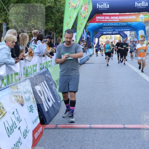 01.09.2024 - BARMER Alsterlauf Strokosch-Dieckow http://msf.ph/oto/6890083 01.09.2024 10:04:51 Ziel 2066, 2539, 2693, 3032, 3368, 3512, 3513, 3680, 3753, 3760, 3804, 3874, 3880, 3960, 4054, 4078, 4480, 4501, 4721, 4804, 4963, 4967, 5020, 5285 meine-sportfotos.de