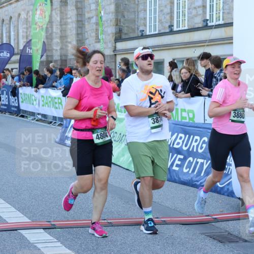 01.09.2024 - BARMER Alsterlauf Strokosch-Dieckow http://msf.ph/oto/6890089 01.09.2024 10:04:53 Ziel 2066, 2404, 2408, 2539, 2693, 3032, 3680, 3753, 3760, 3804, 3874, 3880, 3960, 4054, 4078, 4480, 4501, 4721, 4804, 4967, 4969, 5020, 5186, 5213, 5285 meine-sportfotos.de