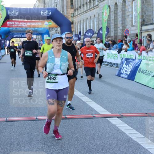 01.09.2024 - BARMER Alsterlauf Strokosch-Dieckow http://msf.ph/oto/6890125 01.09.2024 10:05:14 Ziel 2096, 2385, 2478, 2494, 2733, 2748, 2845, 3172, 3237, 3492, 3740, 3785, 3786, 3985, 4030, 4042, 4094, 4219, 4313, 4421, 4530, 4616, 4660, 4940, 4965, 5154, 8225 meine-sportfotos.de