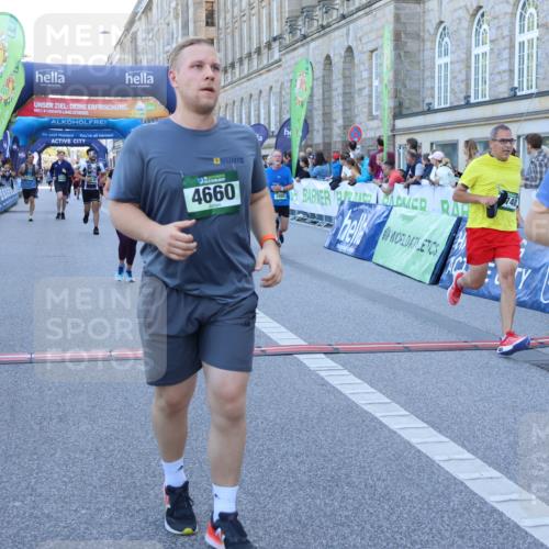 01.09.2024 - BARMER Alsterlauf Strokosch-Dieckow http://msf.ph/oto/6890148 01.09.2024 10:05:22 Ziel 2368, 2393, 2494, 2746, 2748, 2966, 3100, 3232, 3607, 3740, 3985, 4042, 4094, 4421, 4535, 4566, 4567, 4616, 4660, 5154, 5182, 5185, 5194, 8333 meine-sportfotos.de