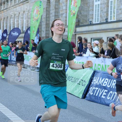 01.09.2024 - BARMER Alsterlauf Strokosch-Dieckow http://msf.ph/oto/6890149 01.09.2024 10:02:36 Ziel 2098, 2099, 2112, 2134, 2185, 2210, 2274, 2555, 2740, 2823, 3046, 3051, 3072, 3163, 3226, 3284, 3373, 3393, 3523, 3591, 3860, 3928, 3979, 3986, 4106, 4216, 4308, 4406, 4507, 4703, 4841, 4892, 4906, 5033, 5145, 5238, 8011, 8296 meine-sportfotos.de