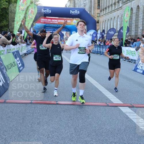 01.09.2024 - BARMER Alsterlauf Strokosch-Dieckow http://msf.ph/oto/6890182 01.09.2024 10:05:39 Ziel 2041, 2205, 2219, 2488, 2489, 2589, 2672, 3023, 3745, 3807, 3812, 4010, 4011, 4734, 4934, 5278, 8110, 8226, 8334 meine-sportfotos.de