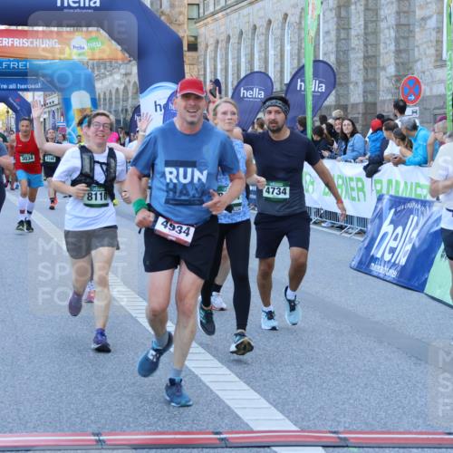 01.09.2024 - BARMER Alsterlauf Strokosch-Dieckow http://msf.ph/oto/6890200 01.09.2024 10:05:48 Ziel 2169, 2205, 2292, 3034, 3199, 3682, 3835, 4010, 4011, 4633, 4734, 4798, 4934, 4939, 5180, 5278, 8110, 8252, 8334 meine-sportfotos.de