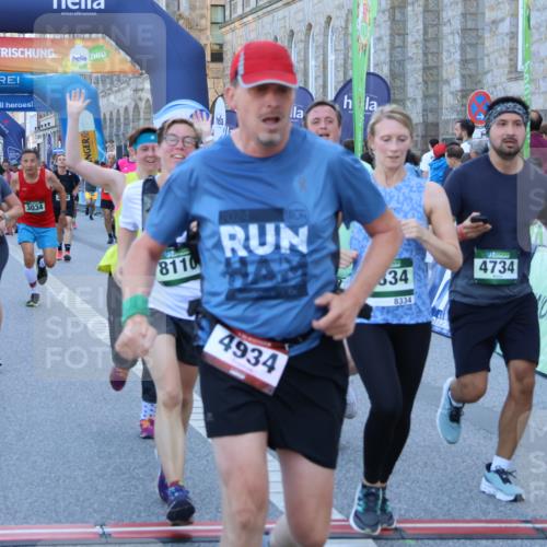 01.09.2024 - BARMER Alsterlauf Strokosch-Dieckow http://msf.ph/oto/6890203 01.09.2024 10:05:49 Ziel 2169, 2205, 2292, 3034, 3199, 3682, 3835, 4010, 4011, 4517, 4633, 4734, 4798, 4934, 4939, 5180, 5278, 8110, 8252, 8334 meine-sportfotos.de