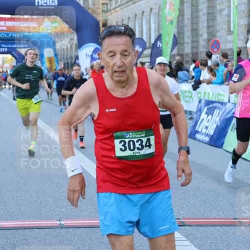01.09.2024 - BARMER Alsterlauf Strokosch-Dieckow http://msf.ph/oto/6890212 01.09.2024 10:05:53 Ziel 2169, 2292, 2499, 2983, 3005, 3034, 3199, 3331, 3627, 3665, 3682, 3769, 3835, 4517, 4633, 4798, 4801, 4854, 4939, 5021, 5066, 5180, 8252 meine-sportfotos.de