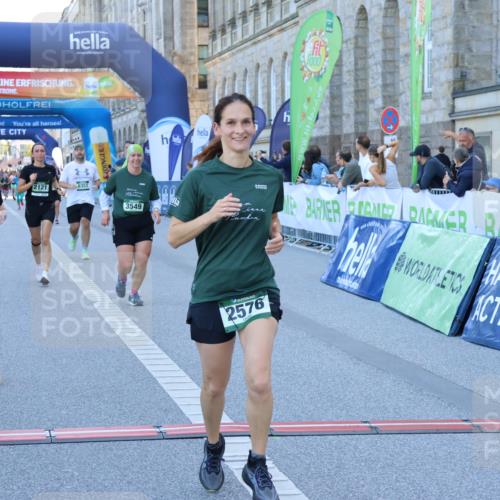 01.09.2024 - BARMER Alsterlauf Strokosch-Dieckow http://msf.ph/oto/6890219 01.09.2024 10:16:29 Ziel 2109, 2121, 2576, 2792, 3549, 3826, 3910, 3911, 8351 meine-sportfotos.de