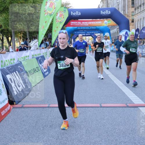 01.09.2024 - BARMER Alsterlauf Strokosch-Dieckow http://msf.ph/oto/6890224 01.09.2024 10:16:30 Ziel 2109, 2121, 2576, 2792, 3549, 3826, 3910, 3911, 8351 meine-sportfotos.de