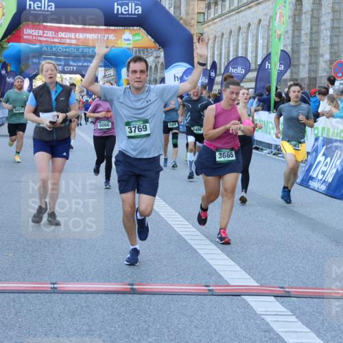 01.09.2024 - BARMER Alsterlauf Strokosch-Dieckow http://msf.ph/oto/6890227 01.09.2024 10:06:00 Ziel 2170, 2265, 2292, 2499, 2592, 2858, 2892, 2983, 3005, 3331, 3444, 3514, 3627, 3665, 3769, 4517, 4798, 4801, 4854, 5021, 5022, 5066, 5067, 5180 meine-sportfotos.de