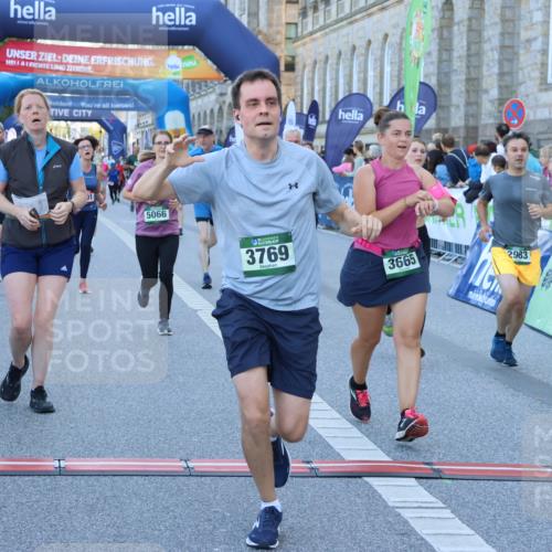 01.09.2024 - BARMER Alsterlauf Strokosch-Dieckow http://msf.ph/oto/6890230 01.09.2024 10:06:01 Ziel 2170, 2265, 2499, 2592, 2858, 2892, 2983, 3005, 3331, 3444, 3490, 3514, 3627, 3665, 3769, 4060, 4517, 4798, 4801, 4854, 5021, 5022, 5066, 5067 meine-sportfotos.de