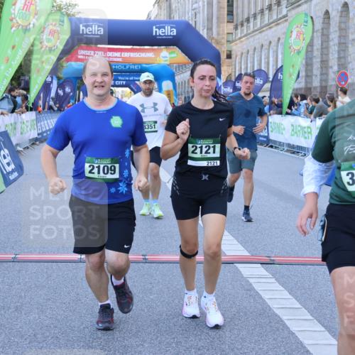 01.09.2024 - BARMER Alsterlauf Strokosch-Dieckow http://msf.ph/oto/6890235 01.09.2024 10:16:33 Ziel 2109, 2115, 2121, 2199, 2792, 3549, 3910, 3911, 8351 meine-sportfotos.de