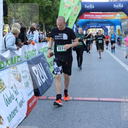01.09.2024 - BARMER Alsterlauf Strokosch-Dieckow http://msf.ph/oto/6890248 01.09.2024 10:06:09 Ziel 2076, 2214, 2418, 2592, 2892, 3161, 3256, 3299, 3436, 3444, 3490, 3514, 4016, 4060, 4465, 5067, 5160, 8027 meine-sportfotos.de