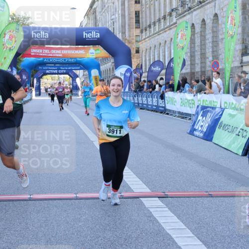 01.09.2024 - BARMER Alsterlauf Strokosch-Dieckow http://msf.ph/oto/6890250 01.09.2024 10:16:39 Ziel 2115, 2199, 2792, 2889, 3910, 3911 meine-sportfotos.de