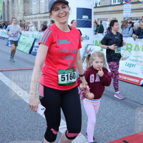 01.09.2024 - BARMER Alsterlauf Strokosch-Dieckow http://msf.ph/oto/6890269 01.09.2024 10:06:22 Ziel 2418, 2739, 2900, 3062, 3944, 4089, 4333, 4631, 4648, 4730, 4820, 5195, 8359 meine-sportfotos.de