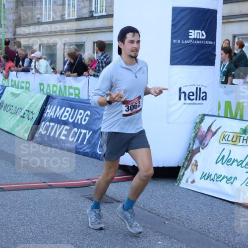 01.09.2024 - BARMER Alsterlauf Strokosch-Dieckow http://msf.ph/oto/6890271 01.09.2024 10:06:23 Ziel 2439, 2739, 2900, 3062, 3944, 4089, 4333, 4631, 4648, 4730, 4820, 5195, 8359 meine-sportfotos.de