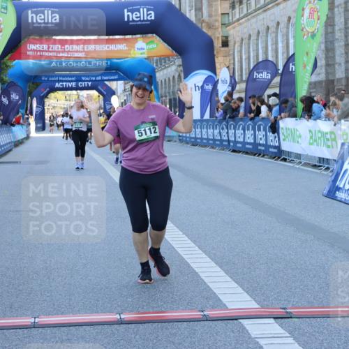 01.09.2024 - BARMER Alsterlauf Strokosch-Dieckow http://msf.ph/oto/6890276 01.09.2024 10:16:48 Ziel 2507, 2889, 2979, 5112, 5311 meine-sportfotos.de