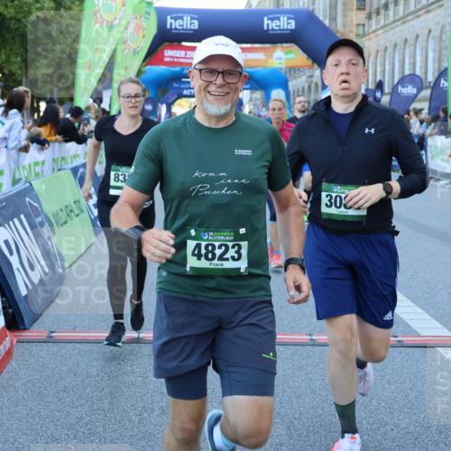 01.09.2024 - BARMER Alsterlauf Strokosch-Dieckow http://msf.ph/oto/6890307 01.09.2024 10:06:44 Ziel 2018, 2182, 2213, 2853, 2937, 2948, 3008, 3088, 3168, 3263, 3292, 3293, 3443, 3458, 3781, 3867, 4362, 4364, 4365, 4366, 4674, 4819, 4823, 5113, 8324 meine-sportfotos.de